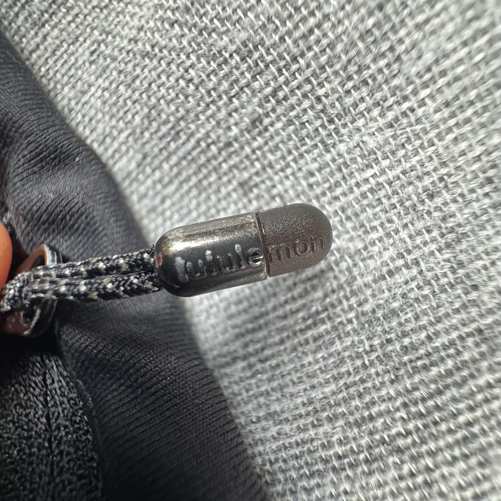 Lululemon Capri Leggings Womens Small Black Zip Pocket Running Yoga Athletic - Picture 4 of 9